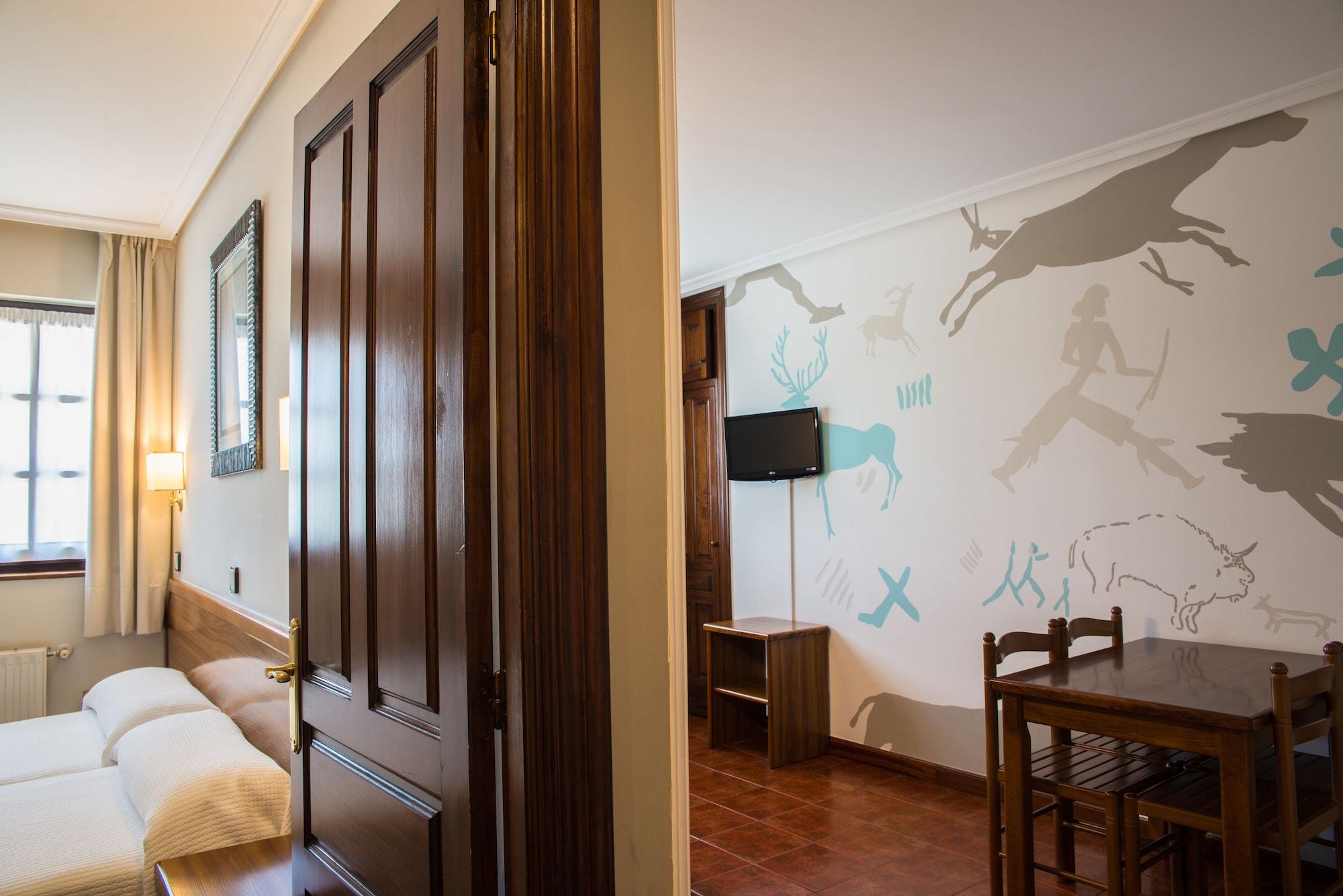 Apartamentos Capriccio Σαντιγιάνα ντελ Μαρ Εξωτερικό φωτογραφία