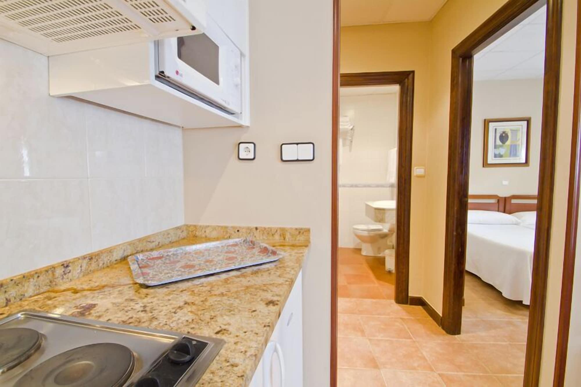 Apartamentos Capriccio Σαντιγιάνα ντελ Μαρ Εξωτερικό φωτογραφία