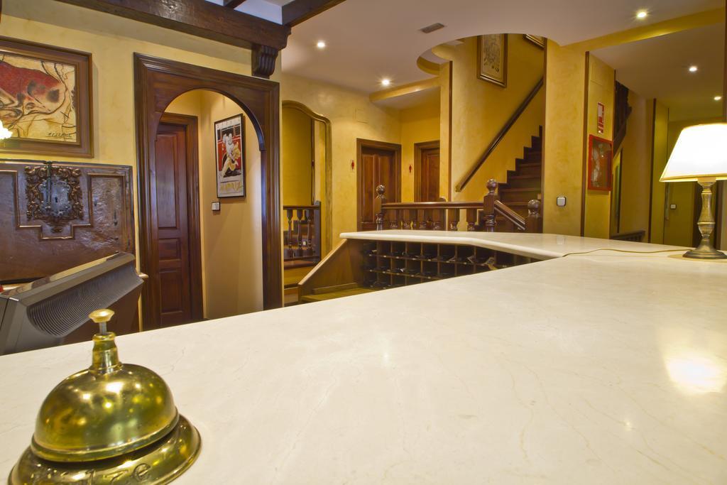 Apartamentos Capriccio Σαντιγιάνα ντελ Μαρ Εξωτερικό φωτογραφία