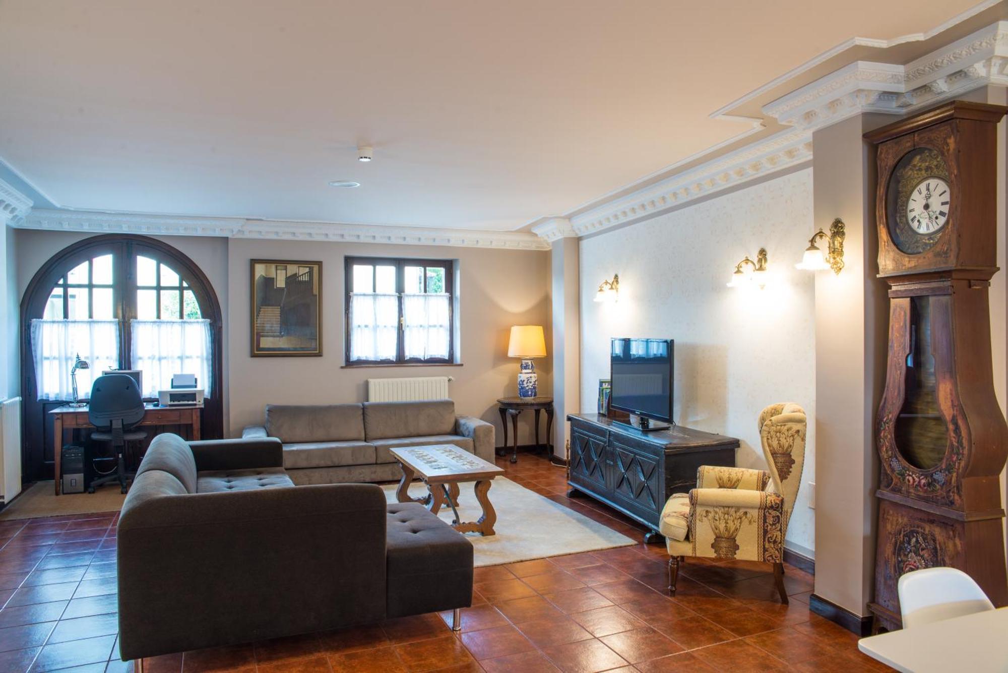 Apartamentos Capriccio Σαντιγιάνα ντελ Μαρ Εξωτερικό φωτογραφία