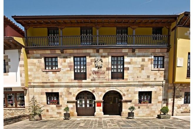 Apartamentos Capriccio Σαντιγιάνα ντελ Μαρ Εξωτερικό φωτογραφία