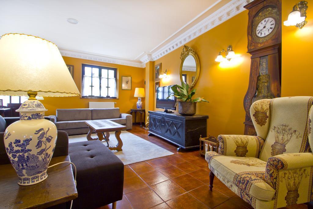 Apartamentos Capriccio Σαντιγιάνα ντελ Μαρ Εξωτερικό φωτογραφία